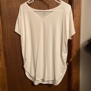 uni qlo short sleeve tee
